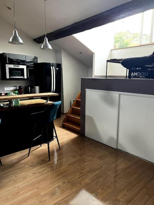 Pepite Rare 8 Personnes Au Coeur Battant Du Vieux Lyon Appartement Buitenkant foto